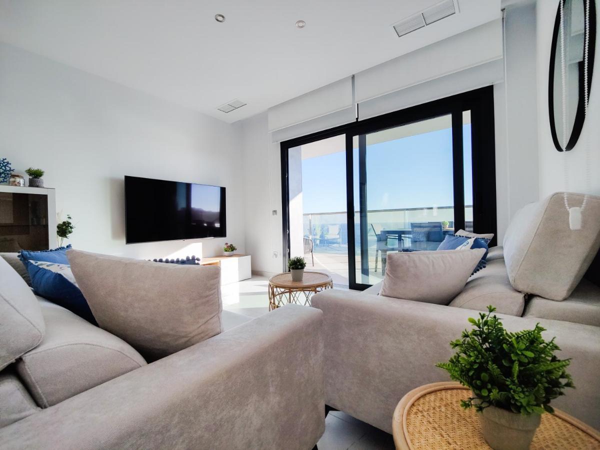 בנידורם Sunset Cliffs Sea & Sky Apartments מראה חיצוני תמונה