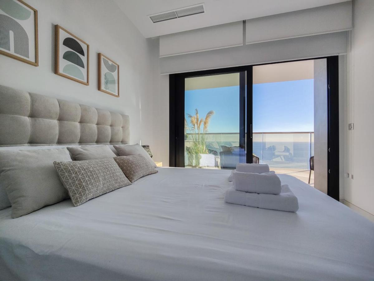בנידורם Sunset Cliffs Sea & Sky Apartments מראה חיצוני תמונה