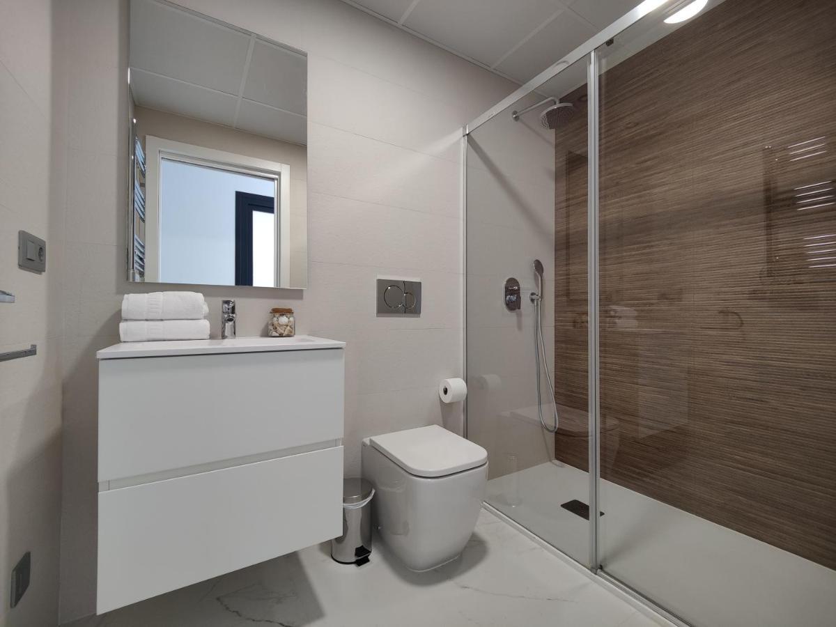 בנידורם Sunset Cliffs Sea & Sky Apartments מראה חיצוני תמונה