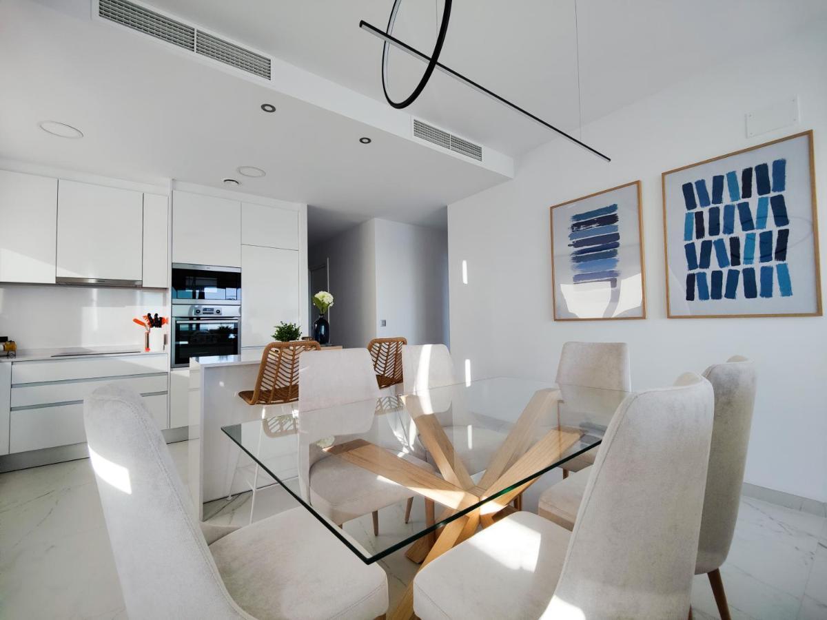 בנידורם Sunset Cliffs Sea & Sky Apartments מראה חיצוני תמונה