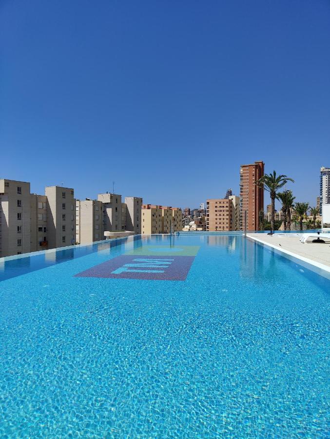 בנידורם Sunset Cliffs Sea & Sky Apartments מראה חיצוני תמונה