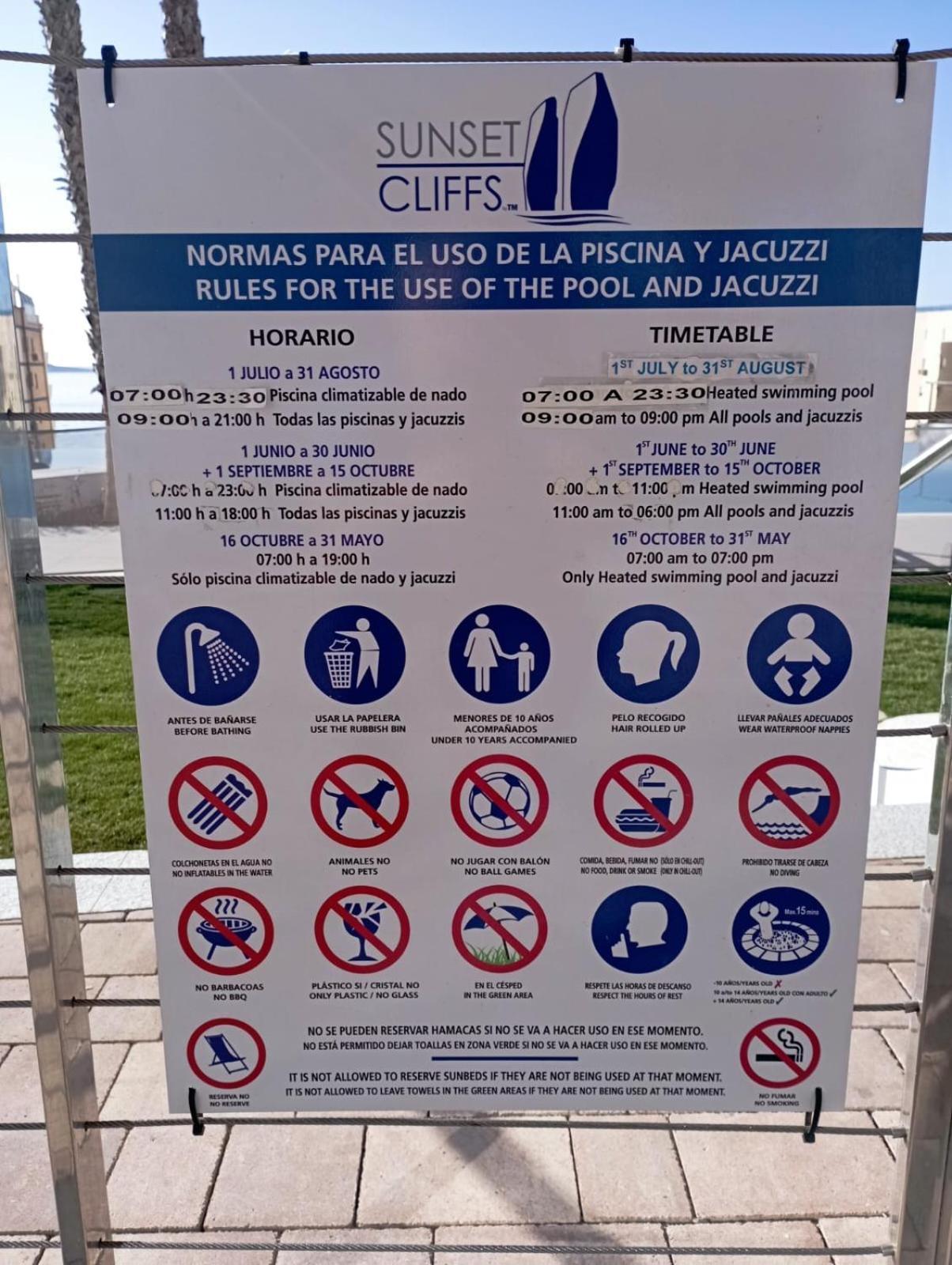 בנידורם Sunset Cliffs Sea & Sky Apartments מראה חיצוני תמונה